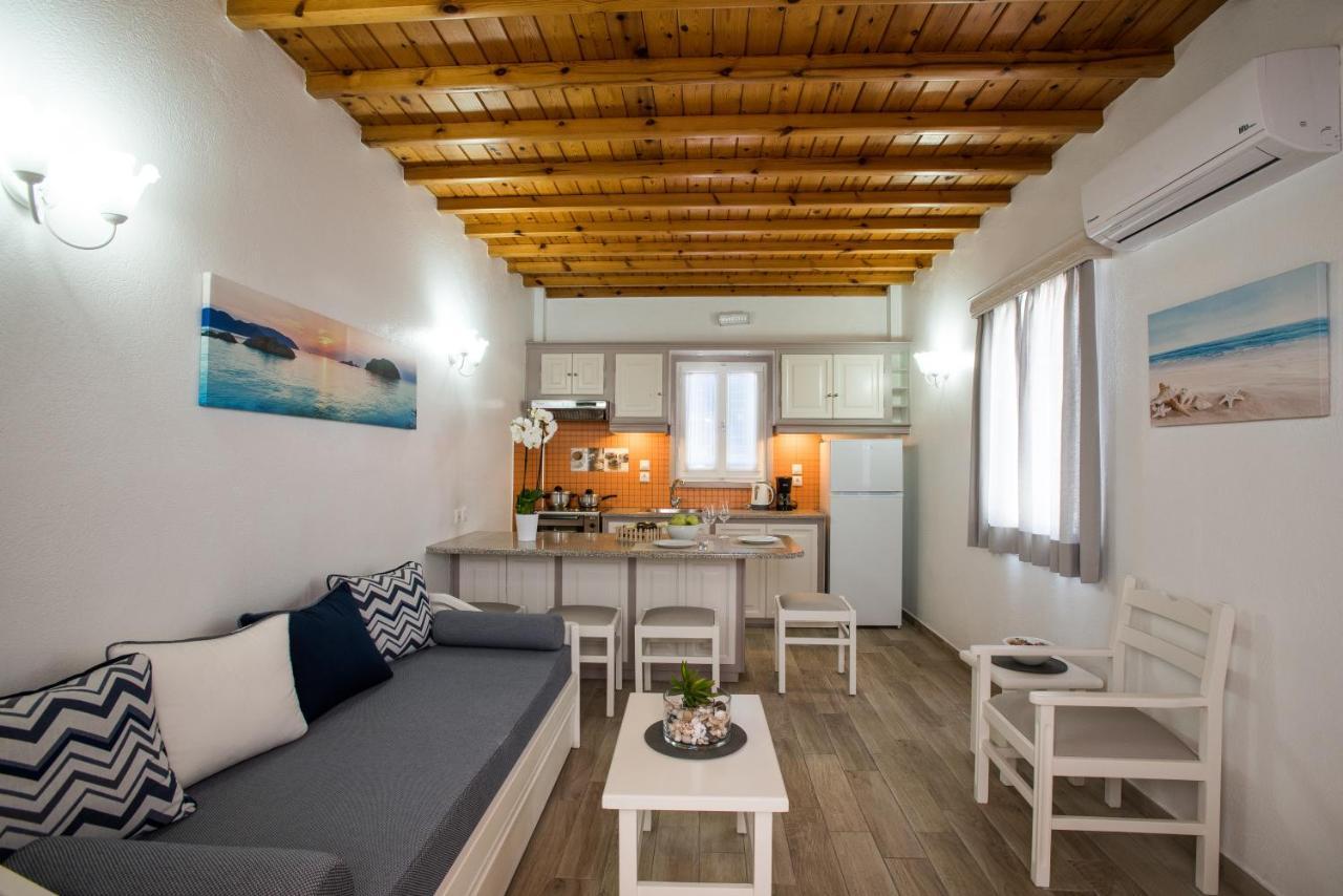 Filoxenia Apartments Ornos  Exterior photo