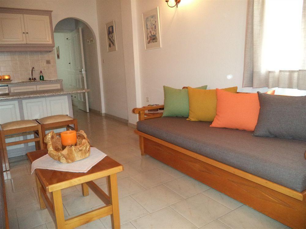 Filoxenia Apartments Ornos  Exterior photo